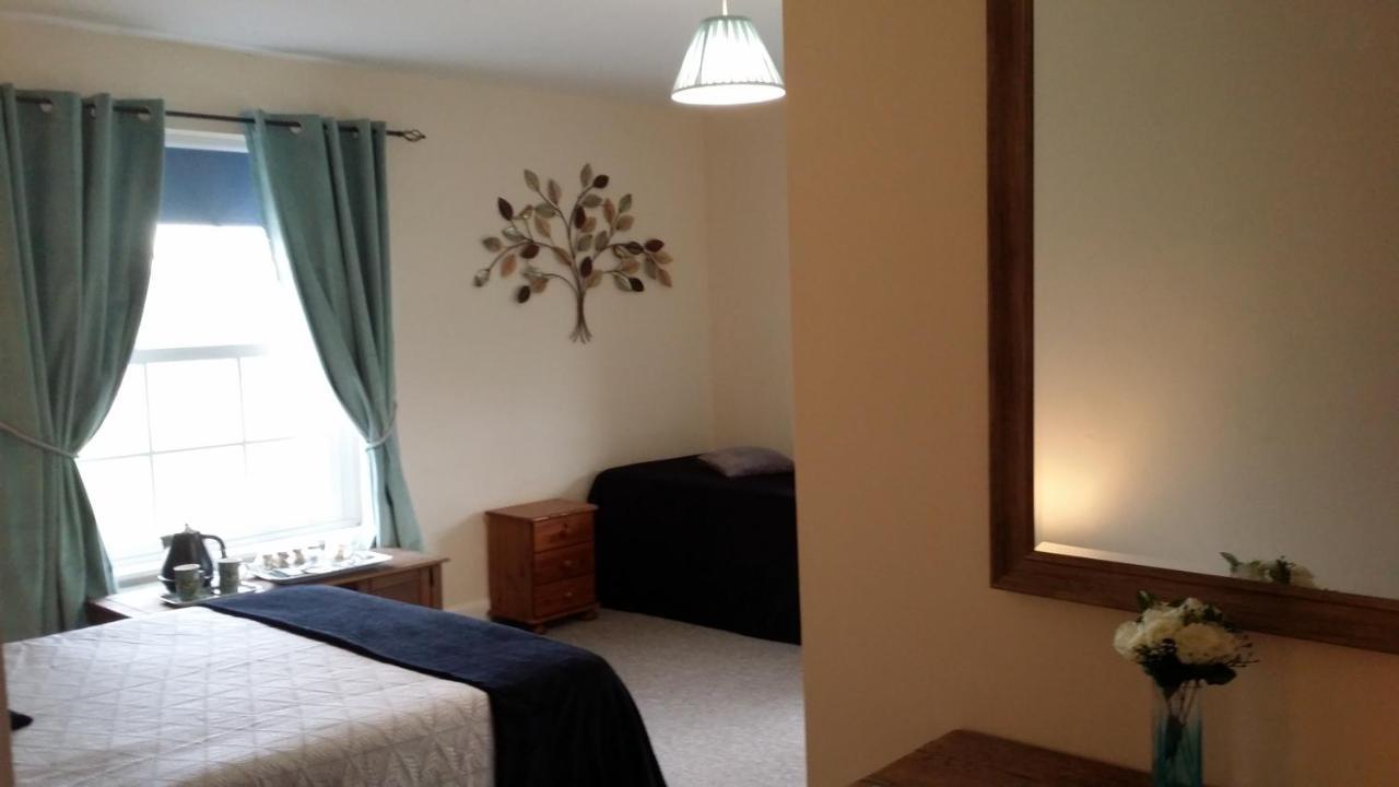 Riverbank Guest House Wiggenhall Saint Germans Buitenkant foto